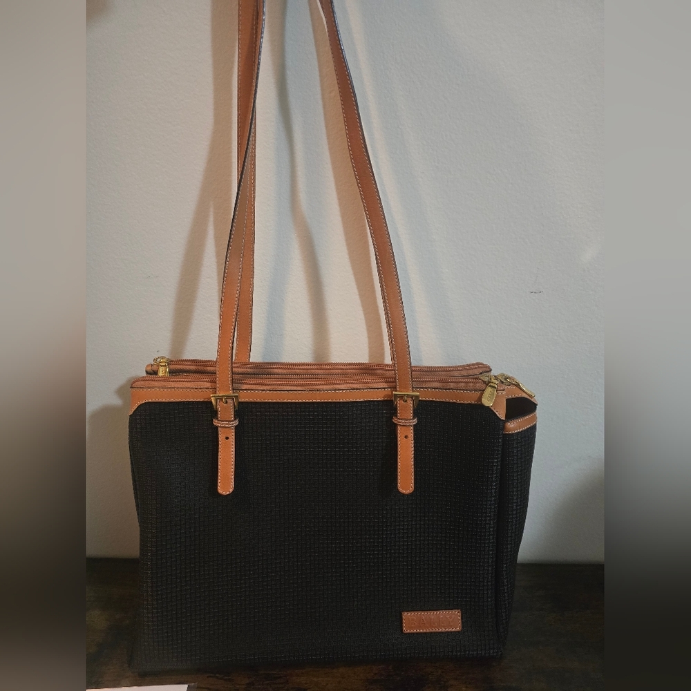 BALLY Vintage Black And Tan Leather Tote - RARE, Elegant Beauty. Comes With COA - Picture 3 of 11